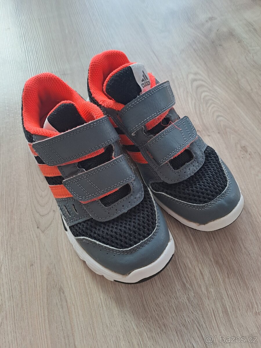 Dětské botasky, sandále, přezůvky, zateplené různé velikosti - 11