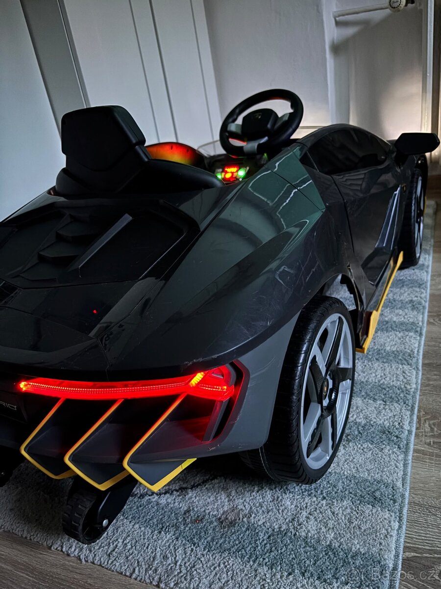 🏎️ Dětské elektrické Lamborghini - 11