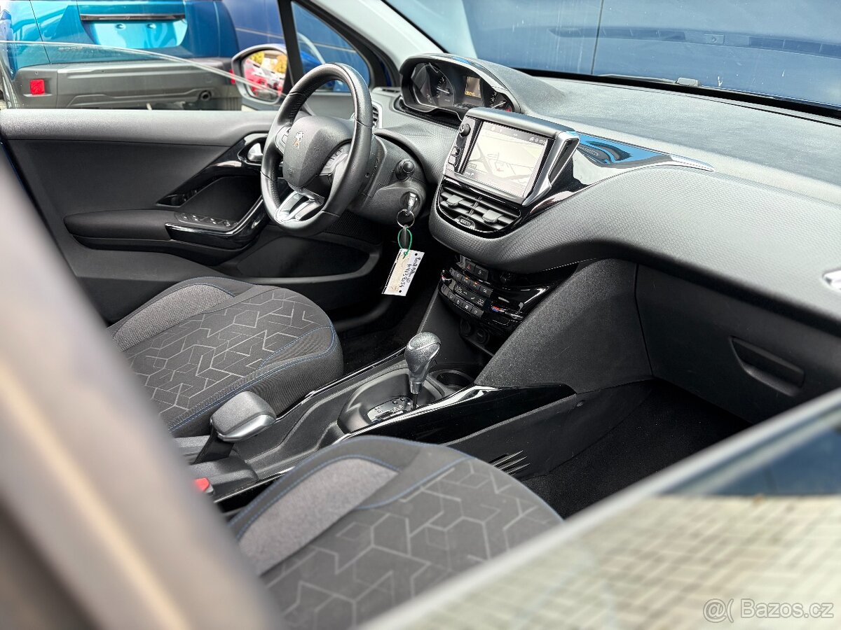 Peugeot 2008 Signature, 110k, Automat, Navigace - 11