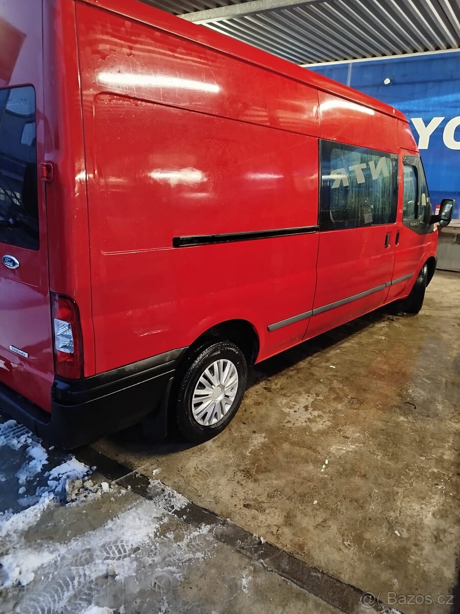 Ford Transit 6 míst - 11