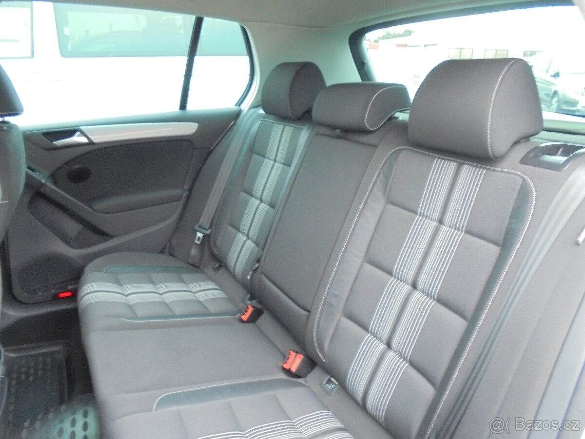 Volkswagen Golf 1.2 TSI- MATCH- SUPER VÝBAVA - 11