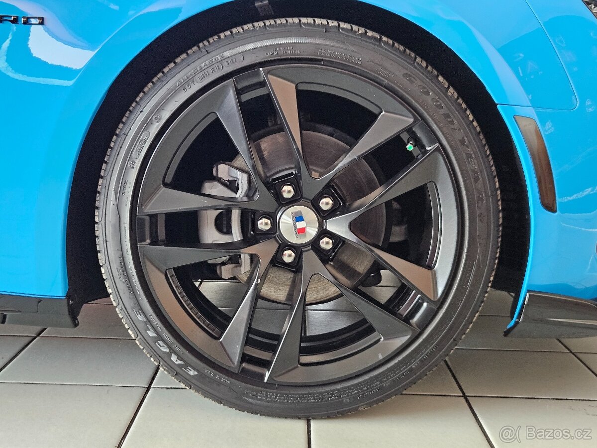 Chevrolet Camaro - 11