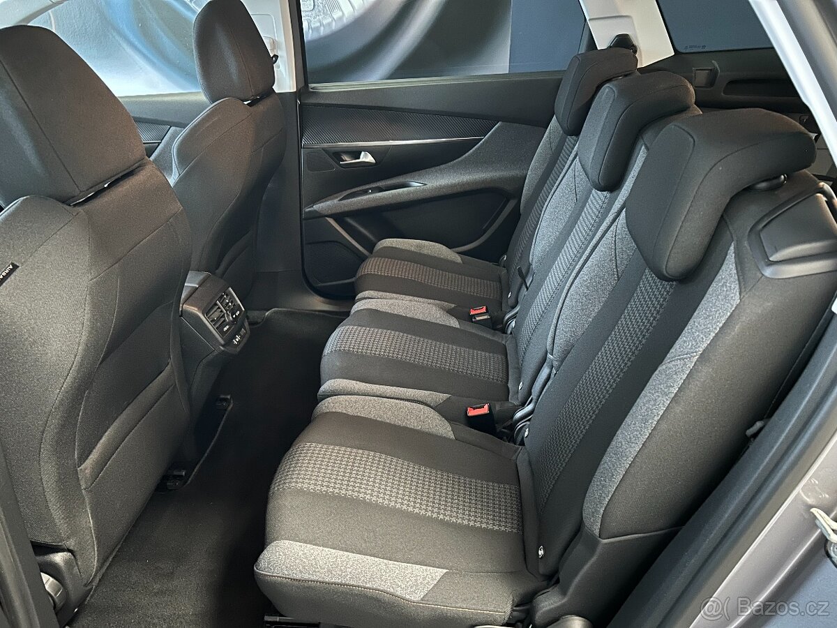Peugeot 5008 ACTIVE 1.5 BlueHDi 130 S&S MAN6 7 míst - 11