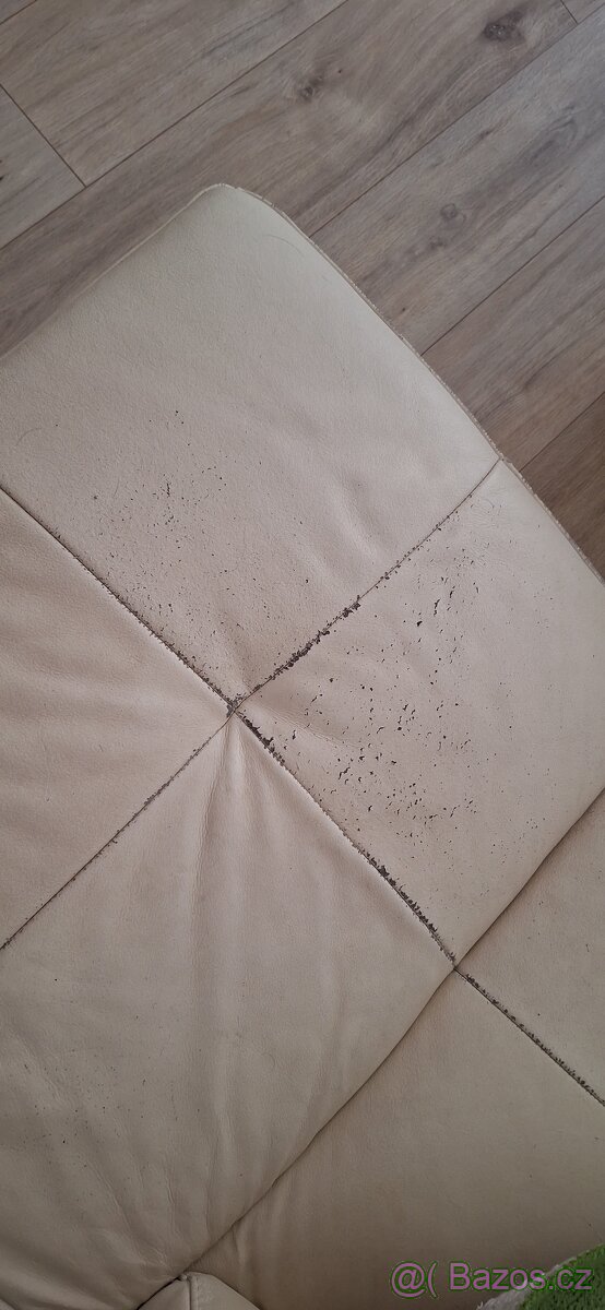 Rohová kožená sedačka - 11