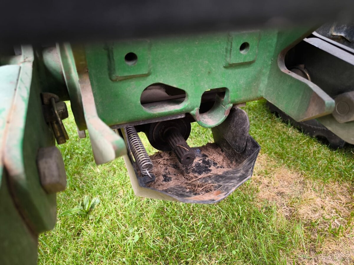 John Deere 3720 - 11