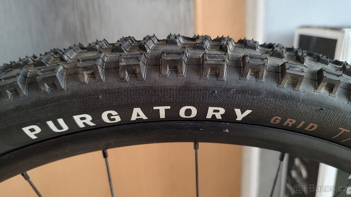 Celoodpružené horské kolo Specialized Stumpjumper Comp 2022 - 11