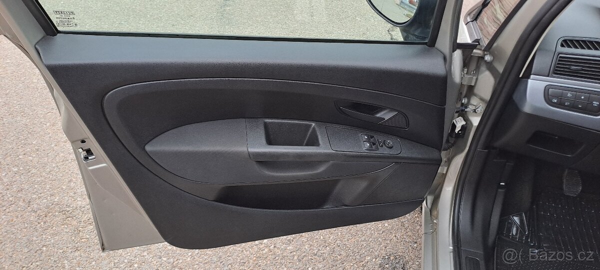 Fiat Grande Punto 1.2 najeto 78 000 km 1 maj kou v ČR - 11