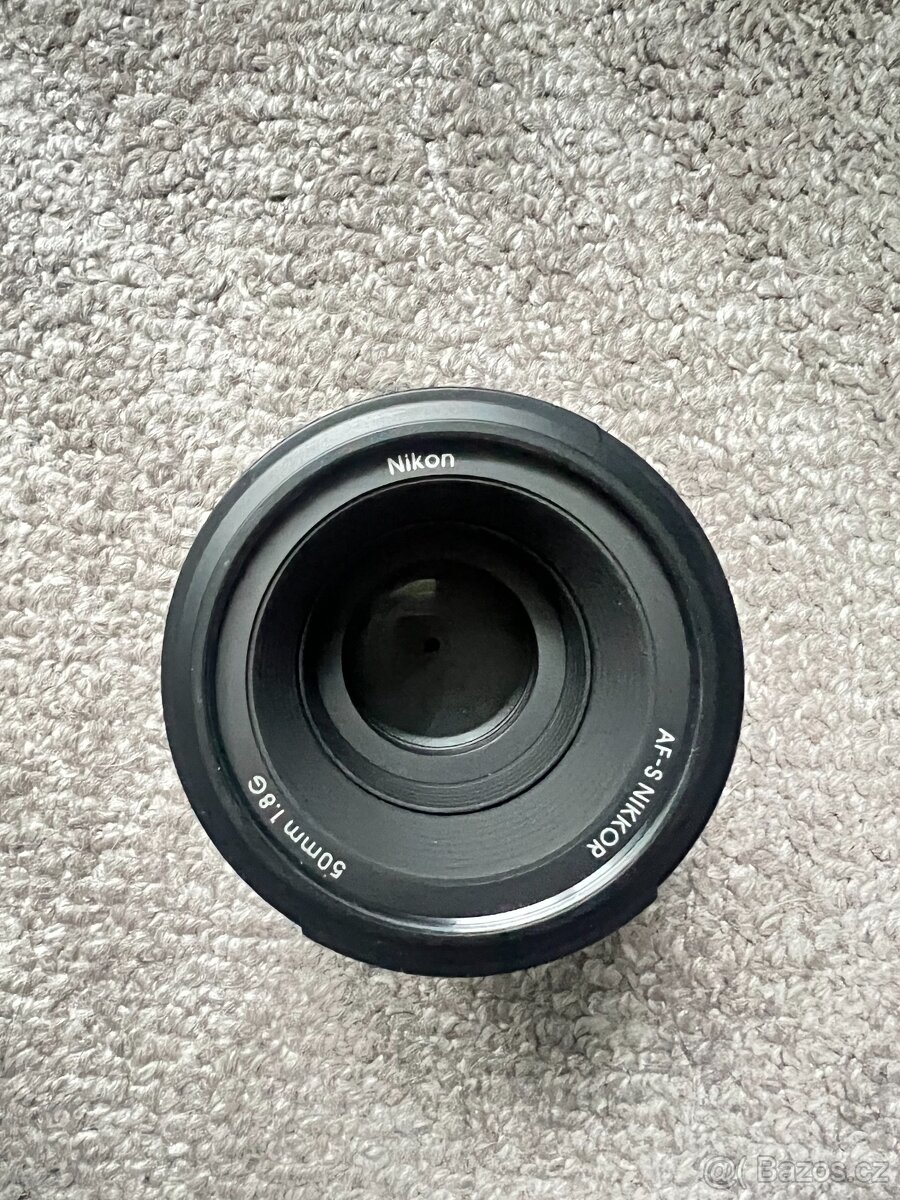 Nikon D5100 s příslušenstvím - 11