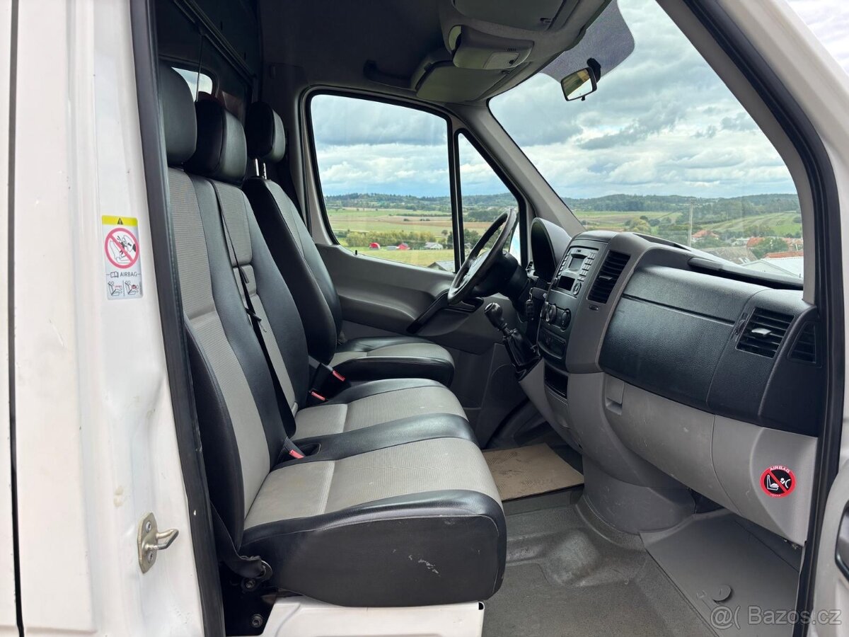 Volkswagen Crafter 2.0TDi, 100kW, ihned k dispozici - 11