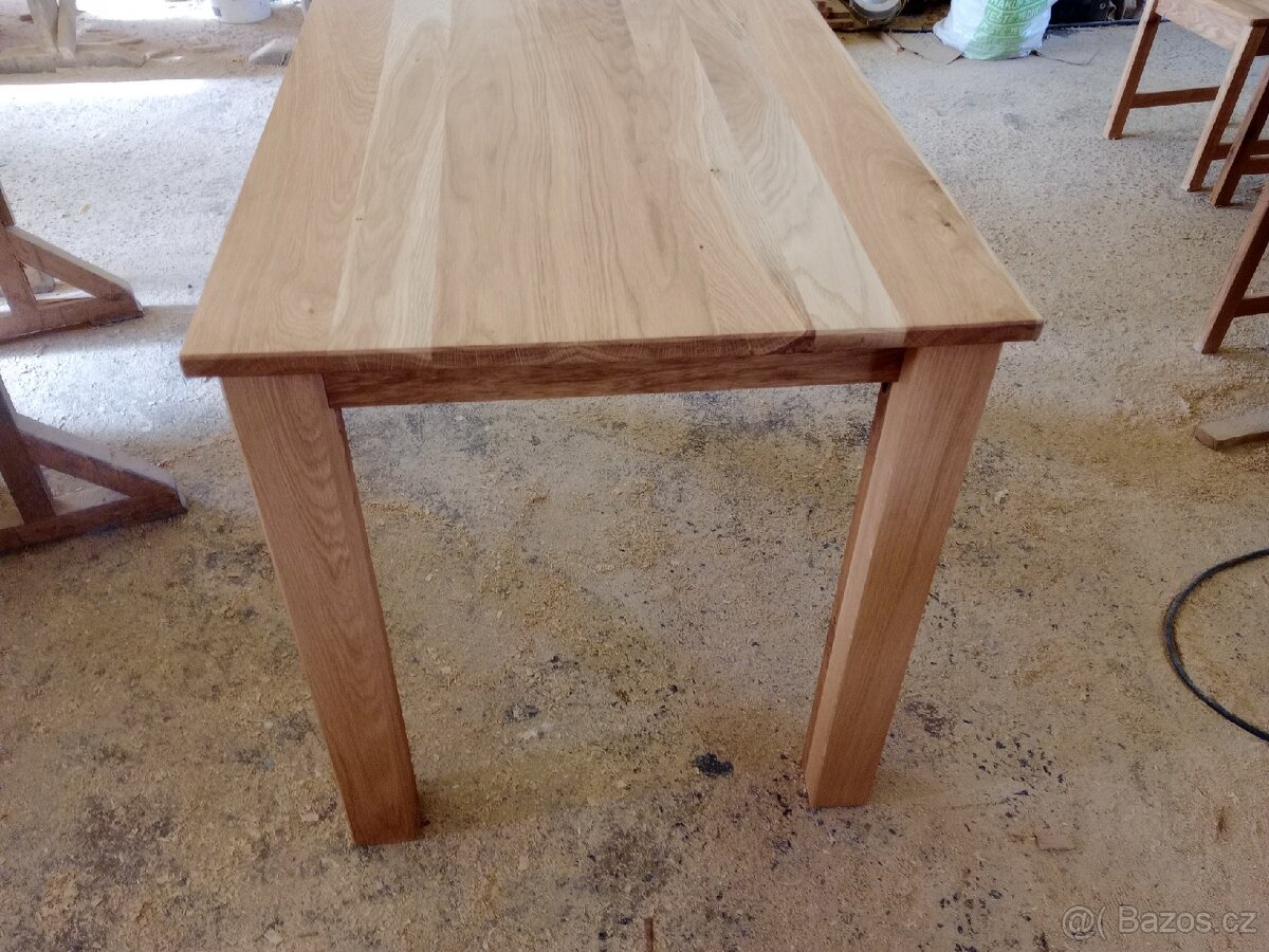 Dubový jídelní stůl a židle - 11