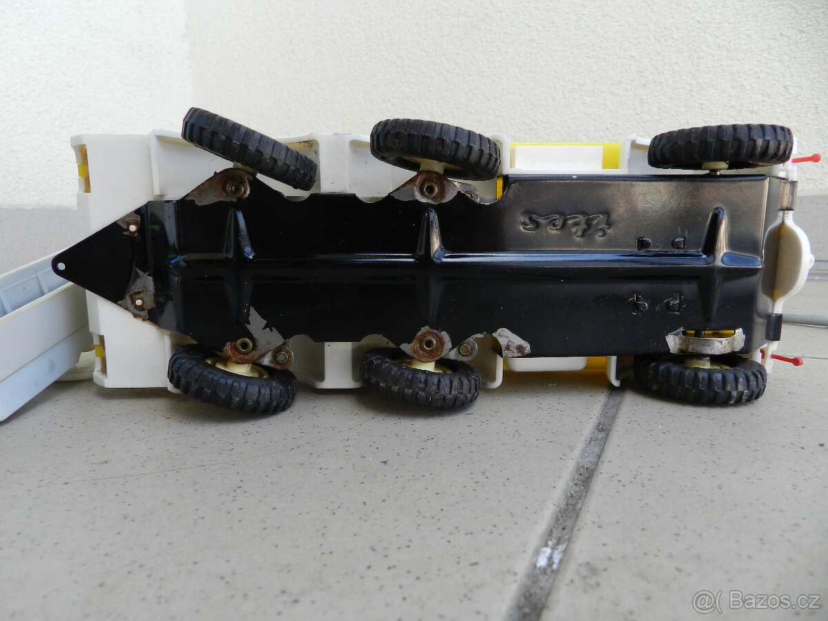 TATRA 813 - ITES r. 1982 - ČSSR - 11