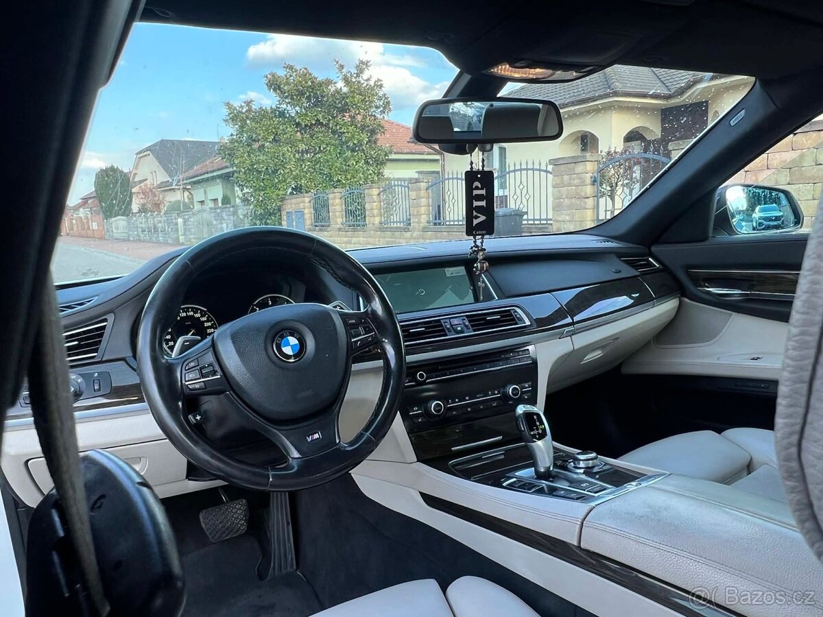 BMW 730d LCI - 11