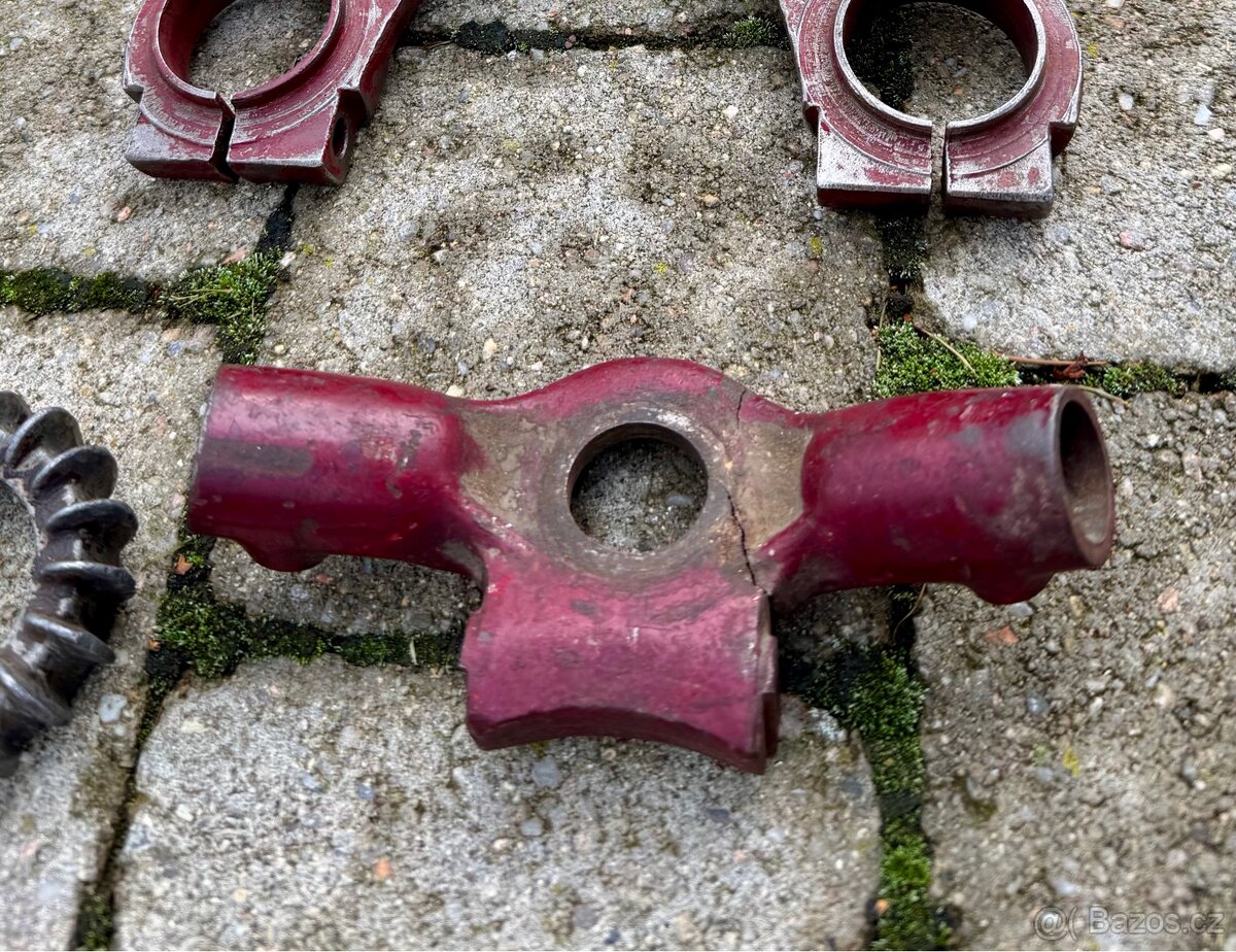 Jawa pérák, kývačka, Ogar - díly - 11