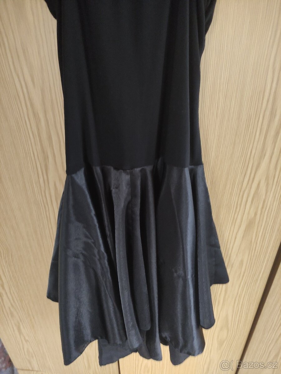 Plesové šaty, vel. M - 11