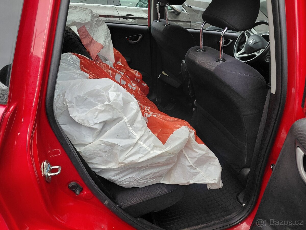 HONDA JAZZ 1.3i, 73kW, 160000km, po STK, TOP CENA - 11