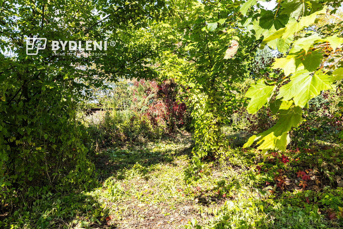 Prodej stavebního pozemku 858m² - 11