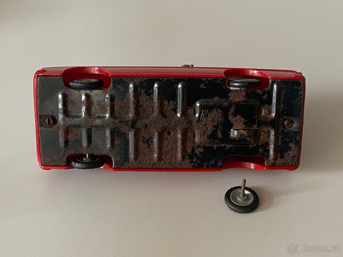 hračky staré hračky auto autíčko retro hračka na setrvačník - 11