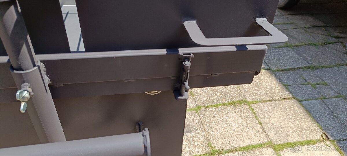 Multifunkční gril na selátko a kýtu - 11