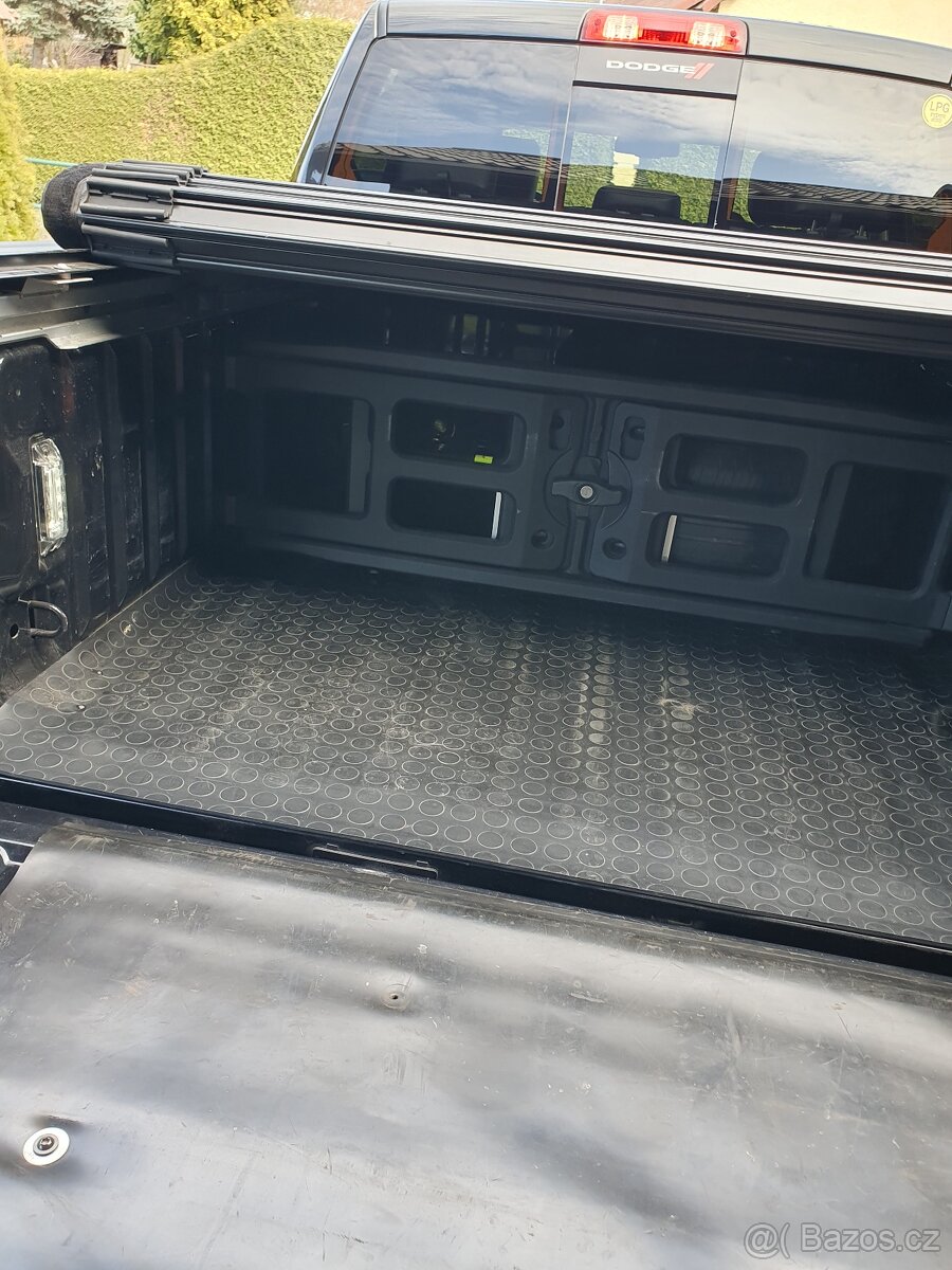 Prodám Dodge ram 1500 - 11