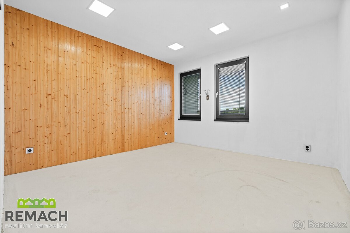 Prodej, rodinný dům, 1859 m² + podíl na pozemcích o rozloze - 11