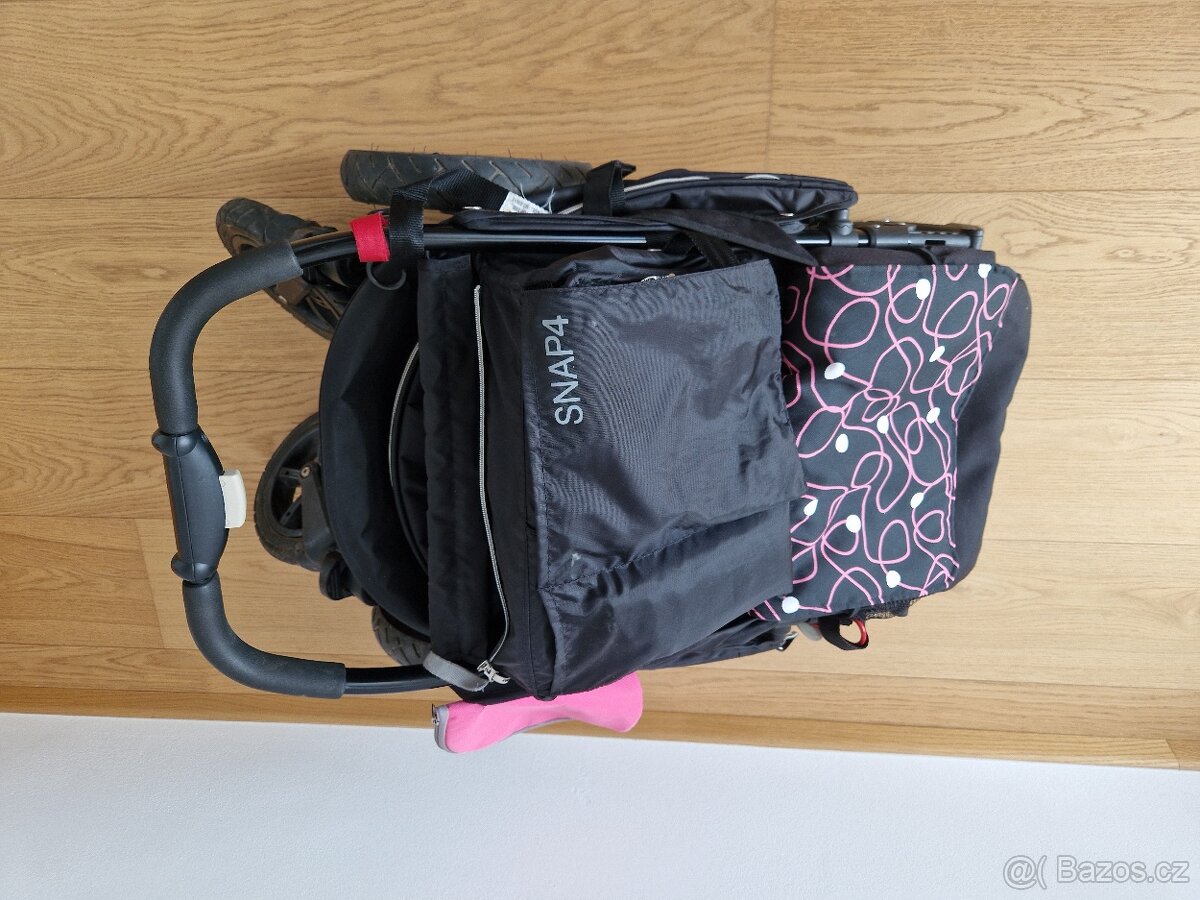 Sportovní kočárek s nafukovacími koly Valco Snap 4 - 11