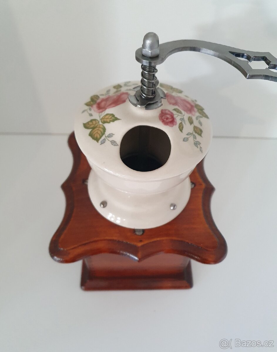 Mlýnek na kávu - 11