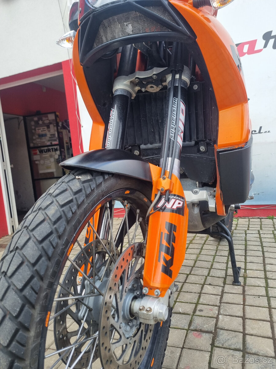 KTM 950 S Adventure - 11
