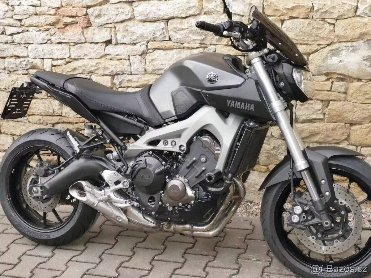 Yamaha MT 09 - 11
