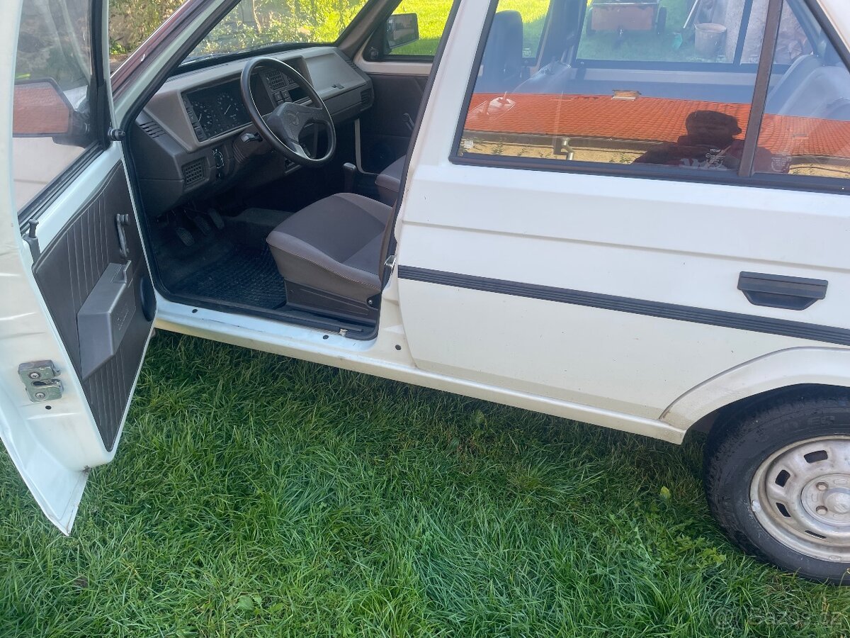 Škoda favorit druhý majitel - 11