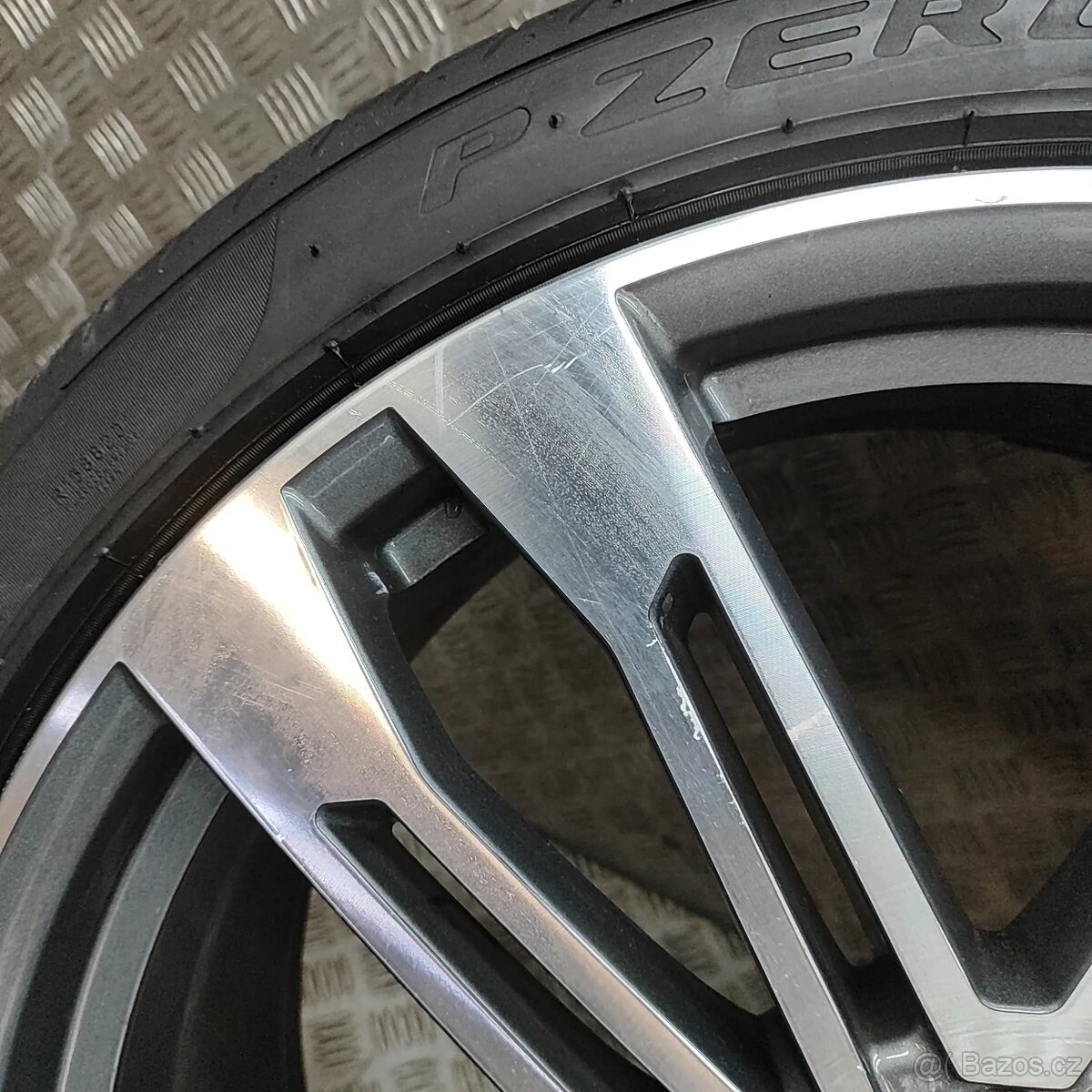 Kola AUDI Q5 (FY) 2017 - 11