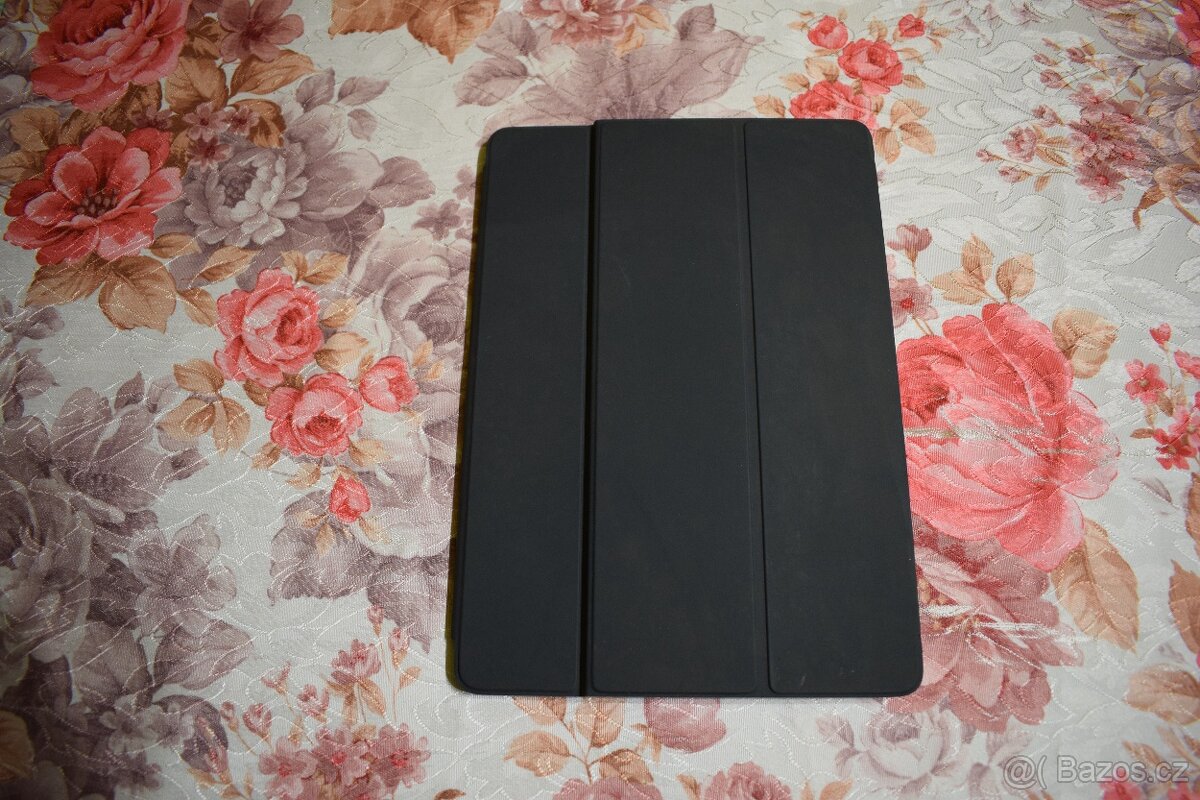 Apple iPad Pro 9.7-inch - A1673, 2016 (Wi-Fi Only) 32GB (3) - 11