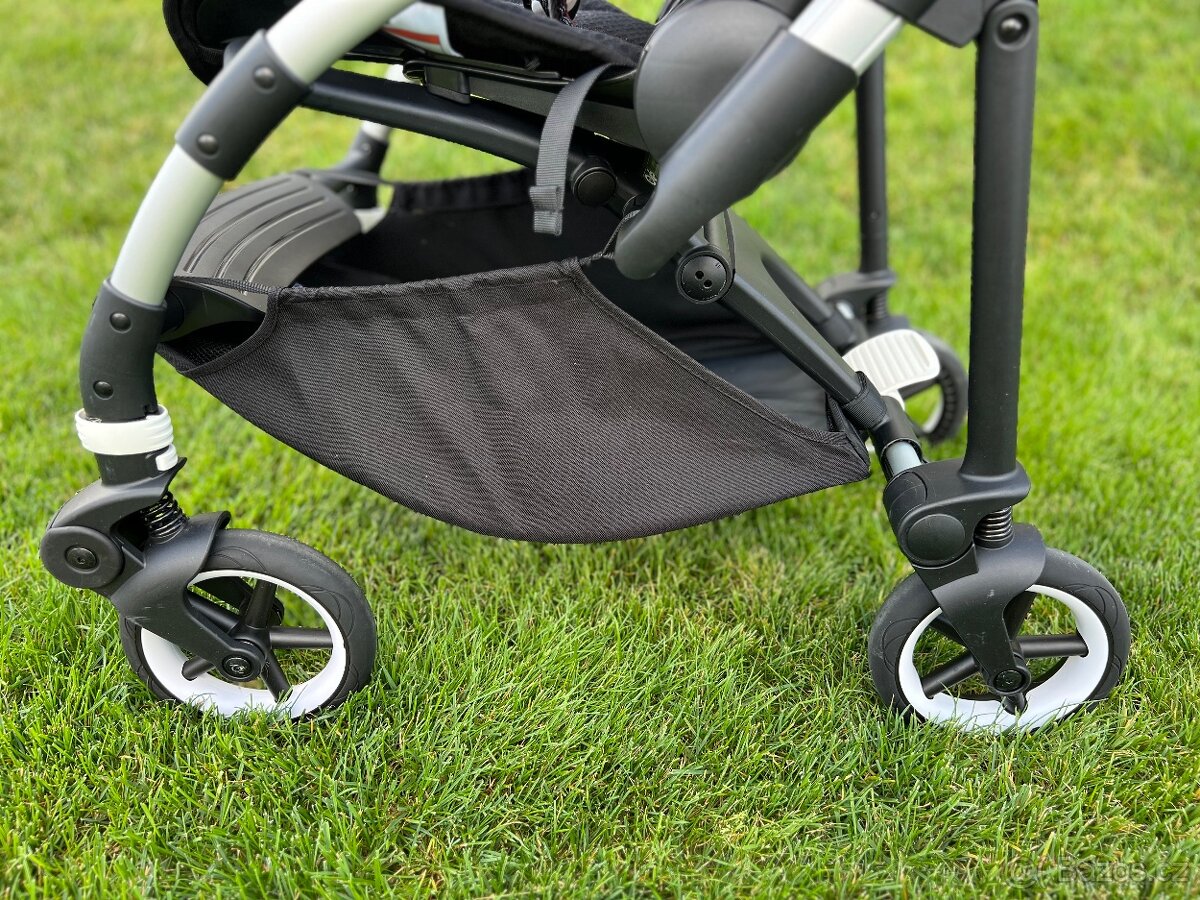 Kočárek Bugaboo Bee6 Black/Silver/Red - 11