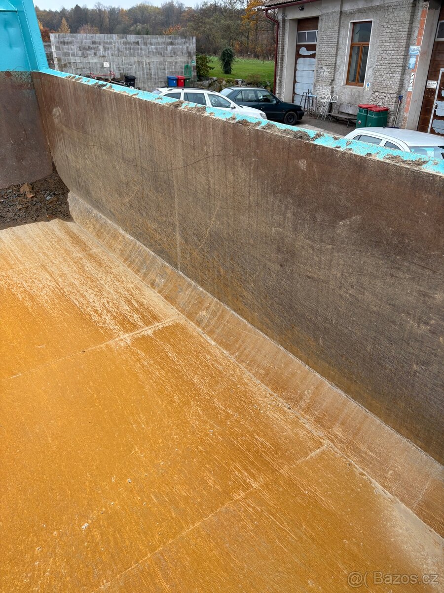 Tatra 815 sklápěč - 11