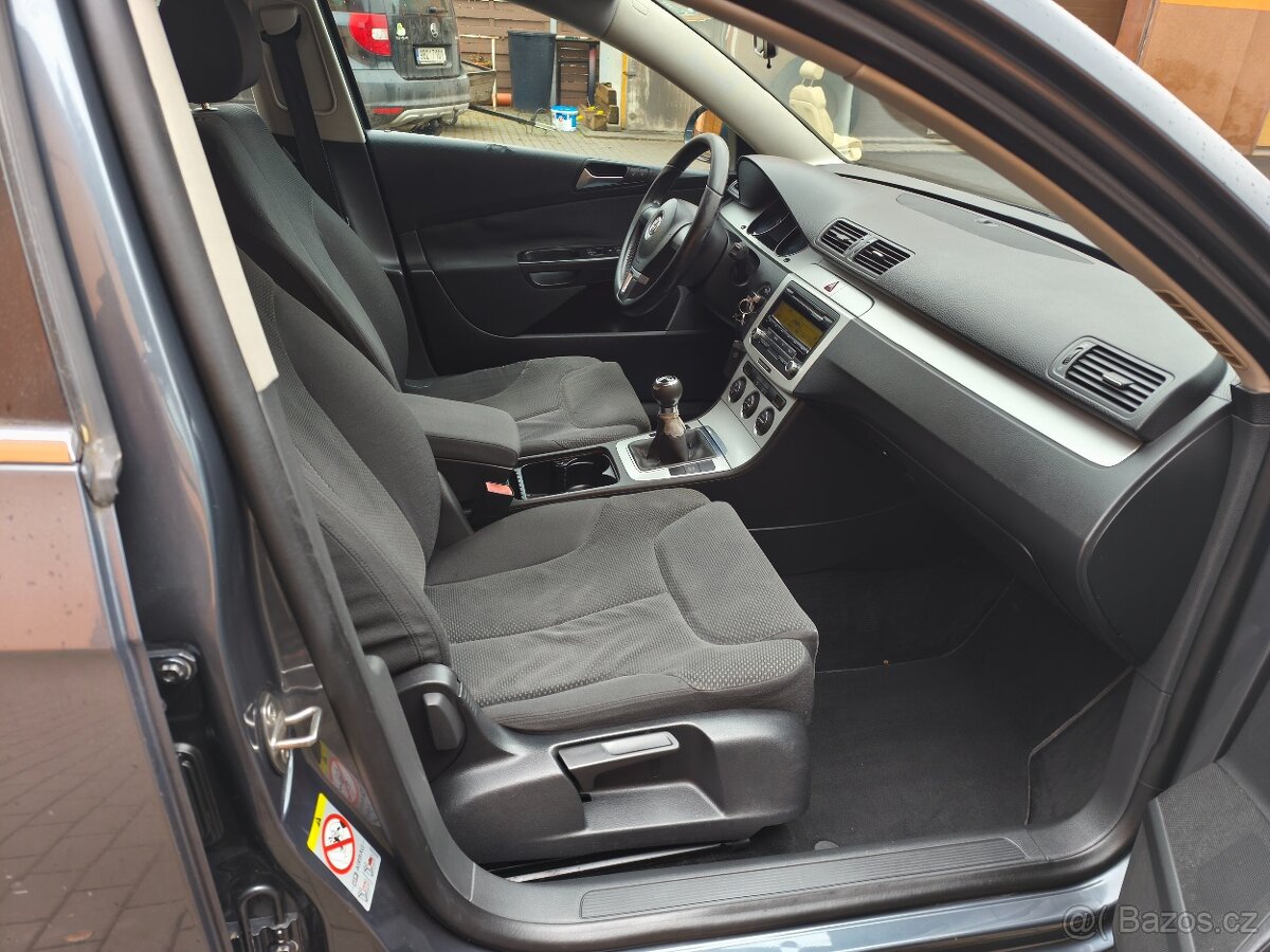 VOLKSWAGEN PASSAT 2.0 TDi 81 kW, BEZ KOROZE - 11