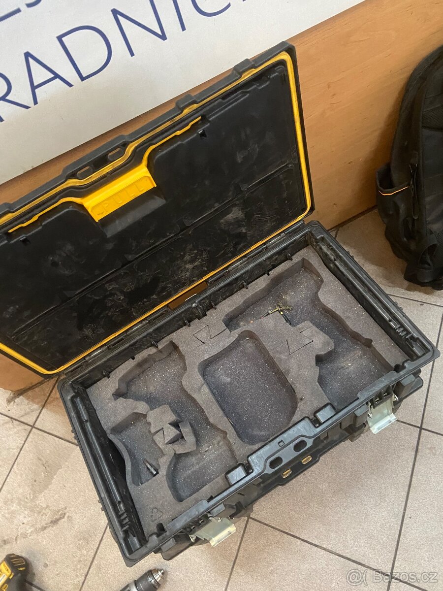 Nářadí devalt - 11