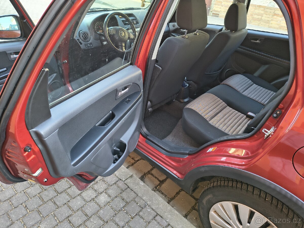 SUZUKI SX4 1.6 benzín - 11