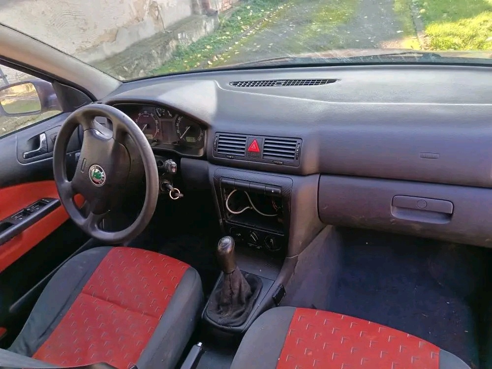 Octavia I 1.6 75kw - 11