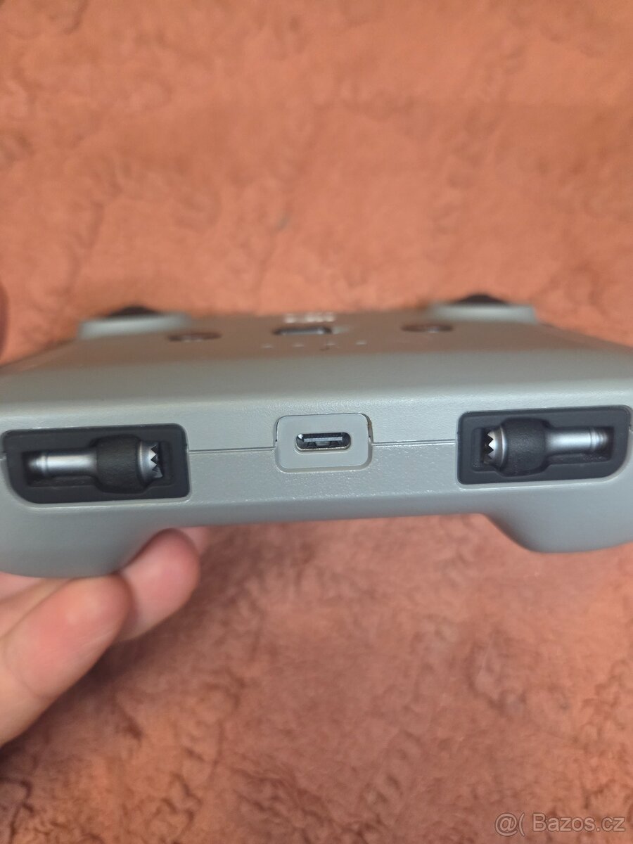 DJI Mini 2 SE (kat. C0) jako nový, 19 cyklů, pouzdro SD card - 11