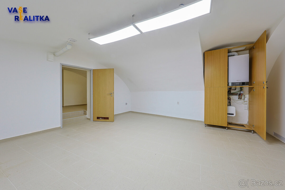 Pronájem, komerční prostory, Hranice, ul. Svatoplukova - 11