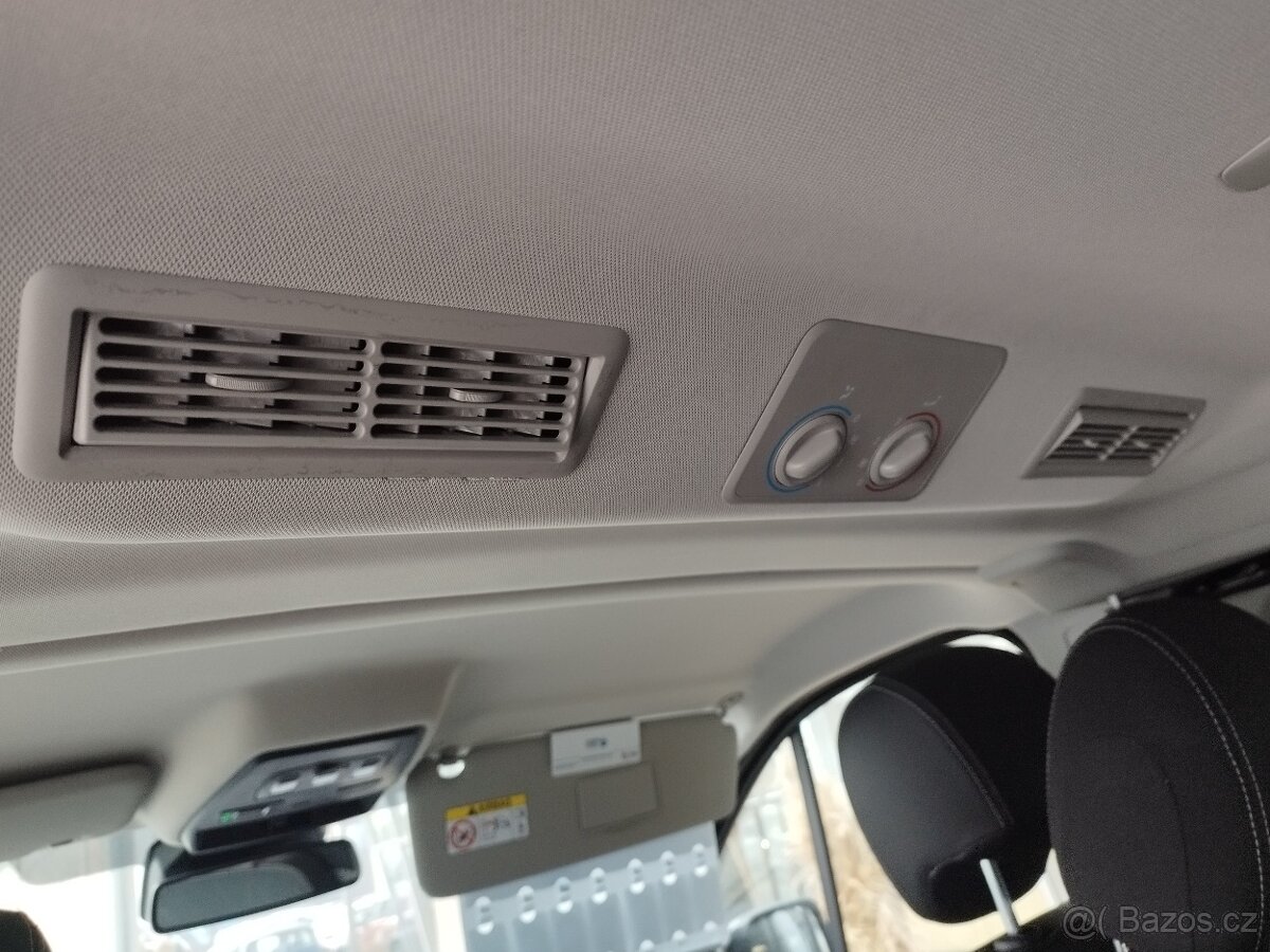 2025 Renault Trafic SpaceClass automat, Escapade. - 11