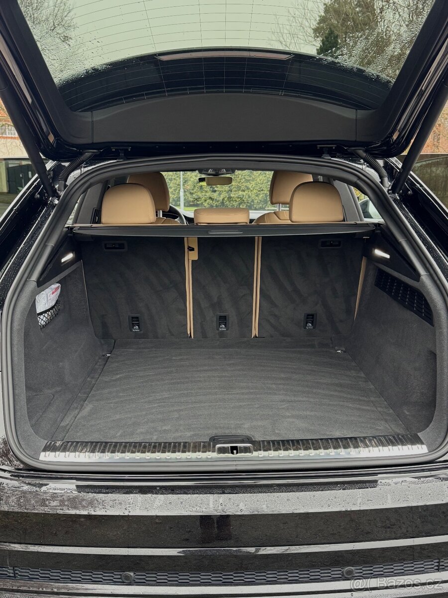 AUDI Q8 55 TFSI. S line. 7000km - 11