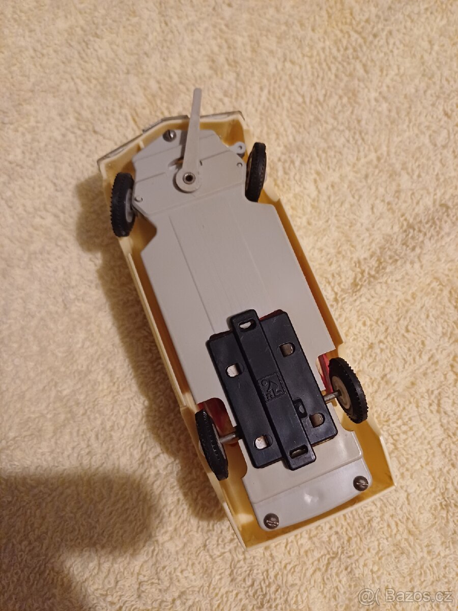 Mercedes a volkswágen kdn. - 11