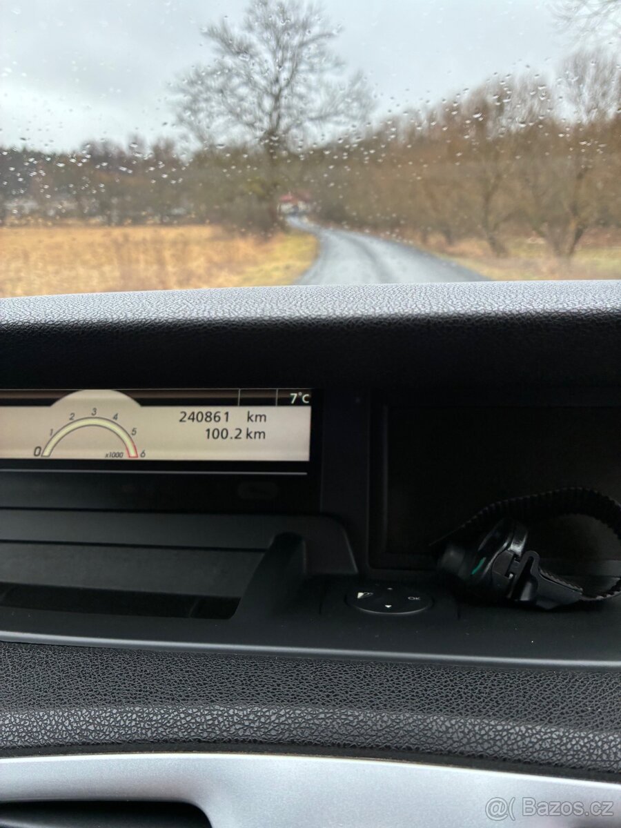 Renault Megane scenic - 11