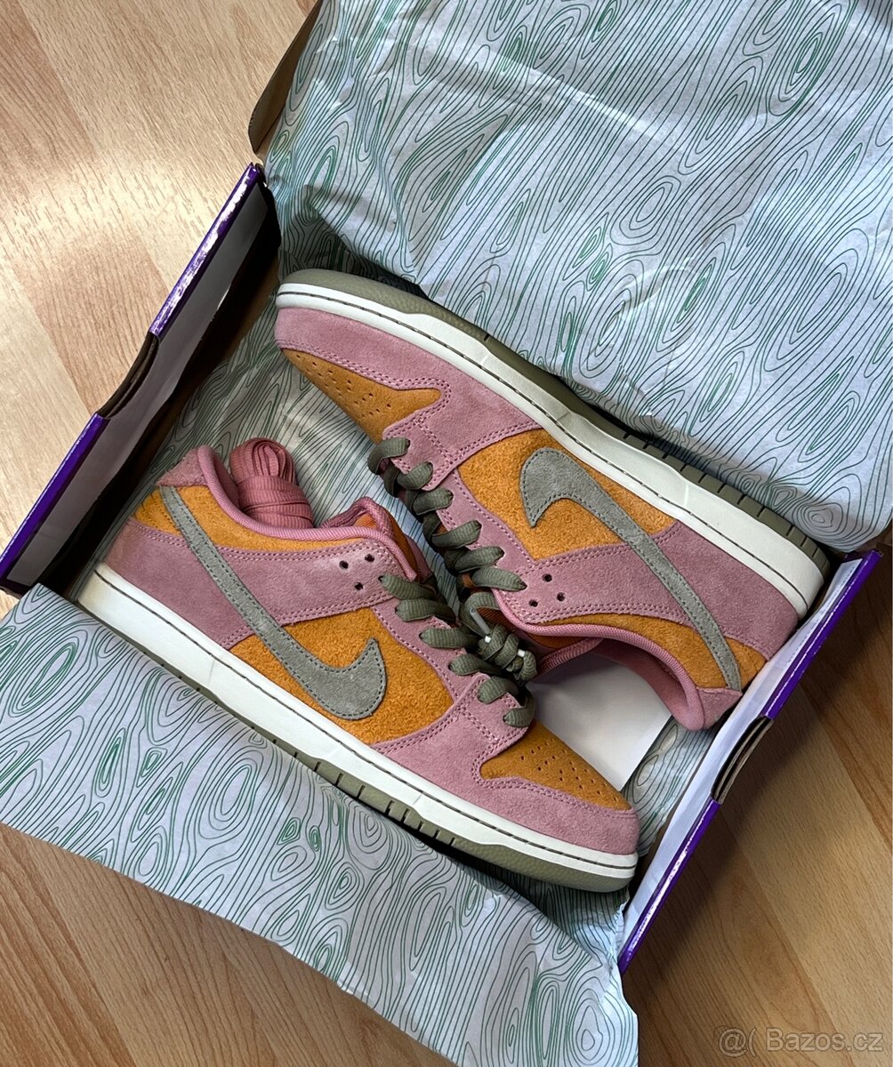 Nike SB Dunk Low Pro - 11