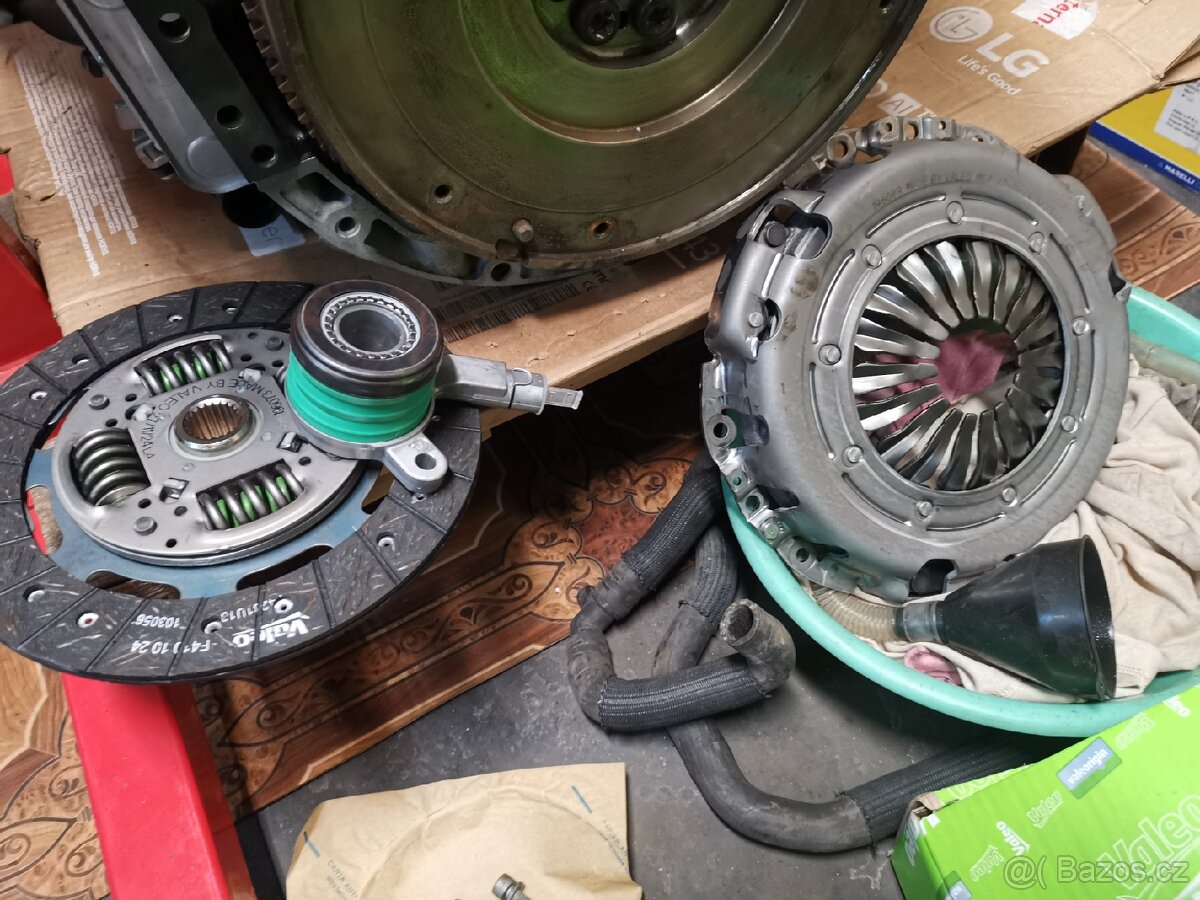 Opel vivaro, 2,0dci, 84kw, 9 míst - 11