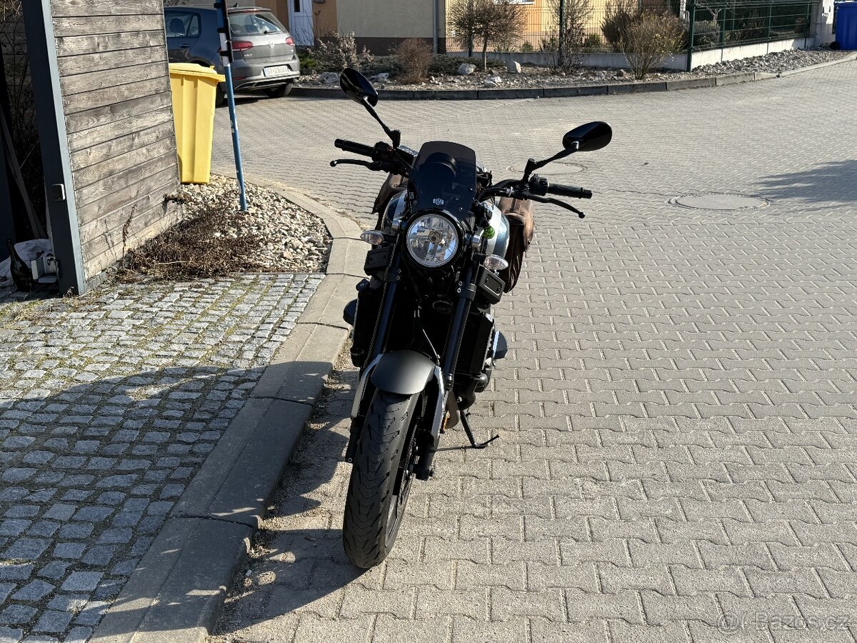 Yamaha XSR 900 2018 - 11