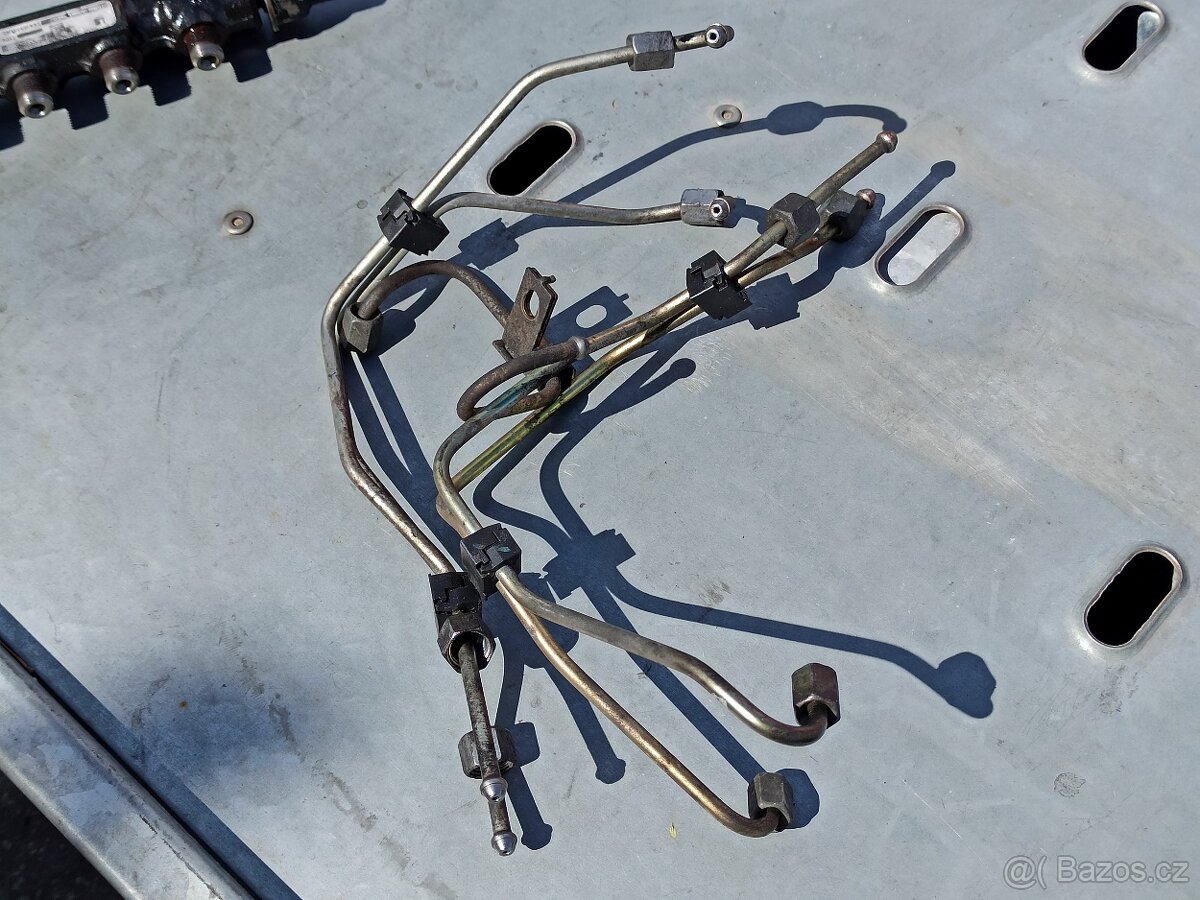 PŘÍSLUŠENSTVÍ MOTORU - FORD 1.6 TDCi 80kW - G8DA - 11