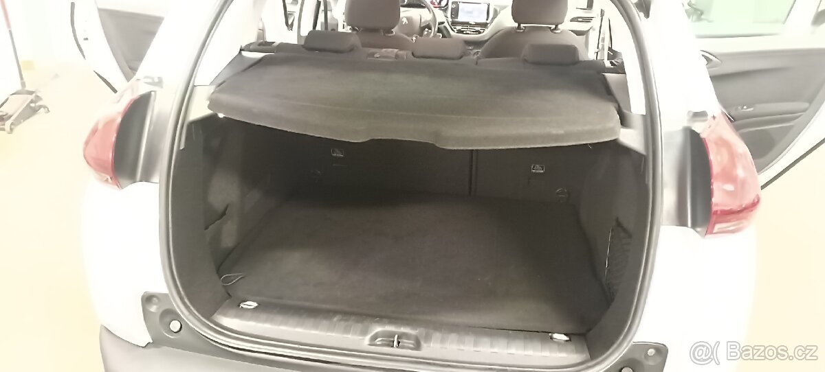 Peugeot 2008 1.2 61kw - 11