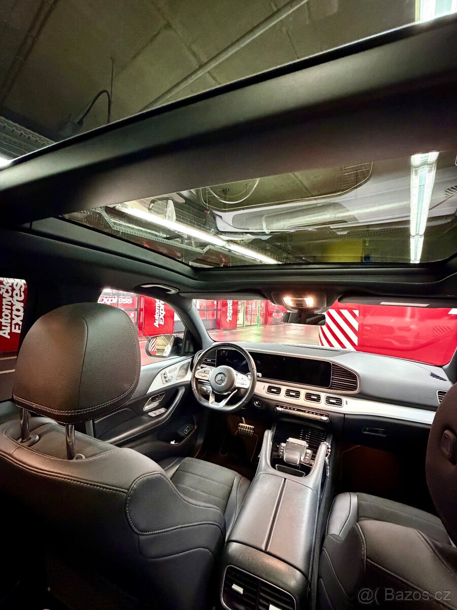 Mercedes-Benz GLE 300d 4MATIC AMG Night - 11