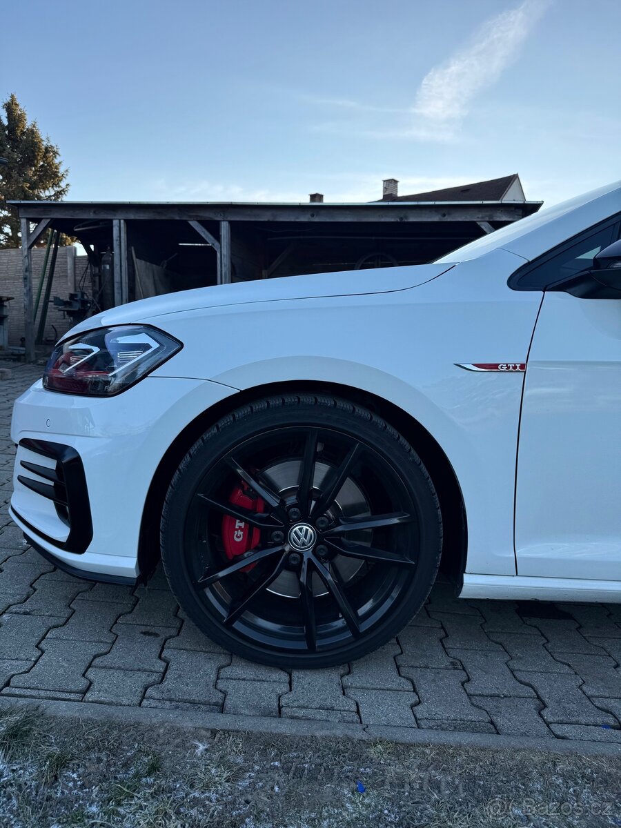 Volkswagen Golf 7.5 GTI performace 231kw - 11